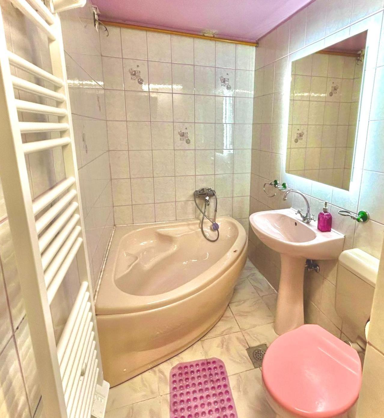 Peaceful Pleasure Apartment & Free Private Parking Saraybosna Dış mekan fotoğraf